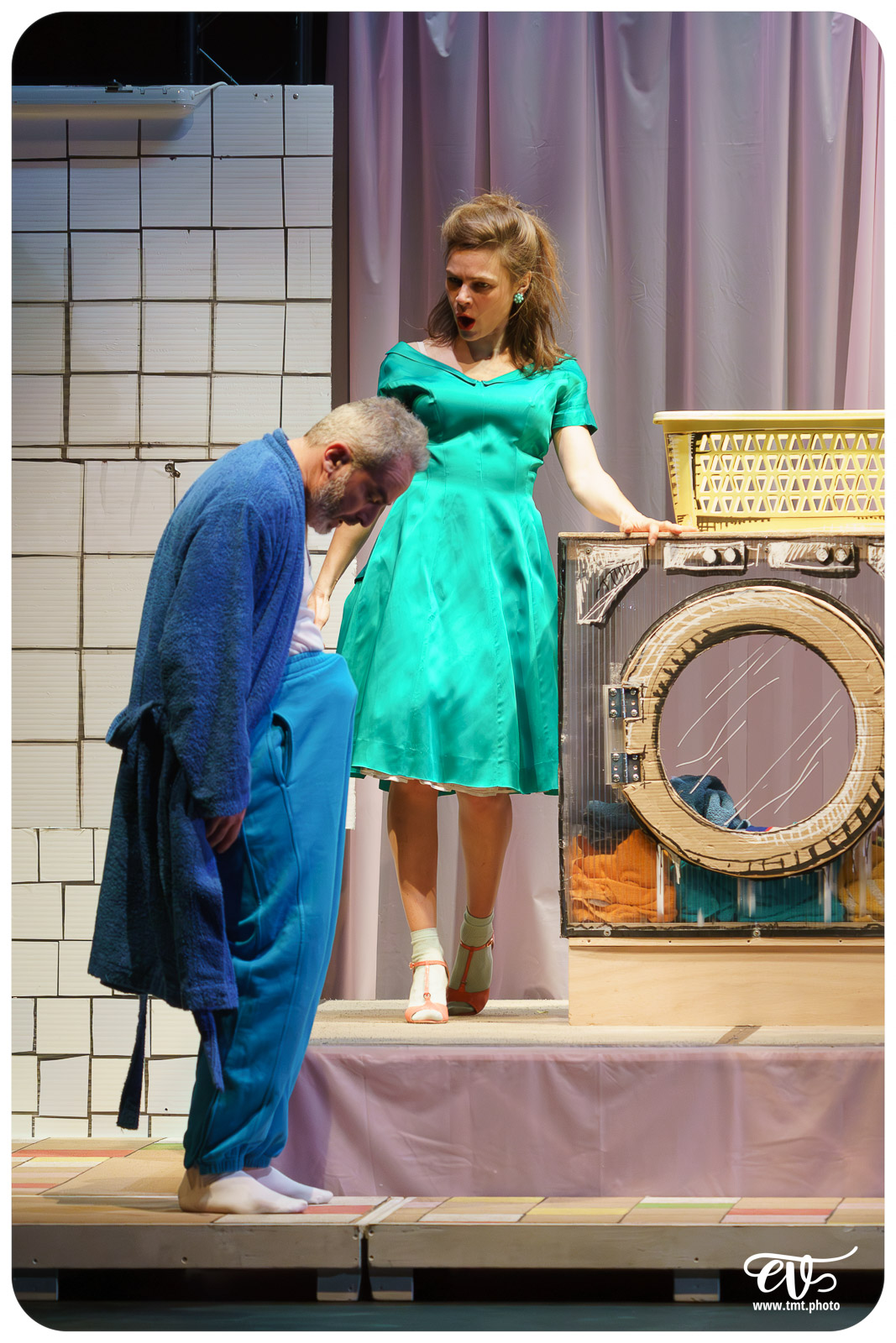 TMTPHOTO 2025.03.05 DERRIERE LE HUBLOT SE CACHE PARFOIS DU LINGE (LES FILLES DE SIMONE) 011